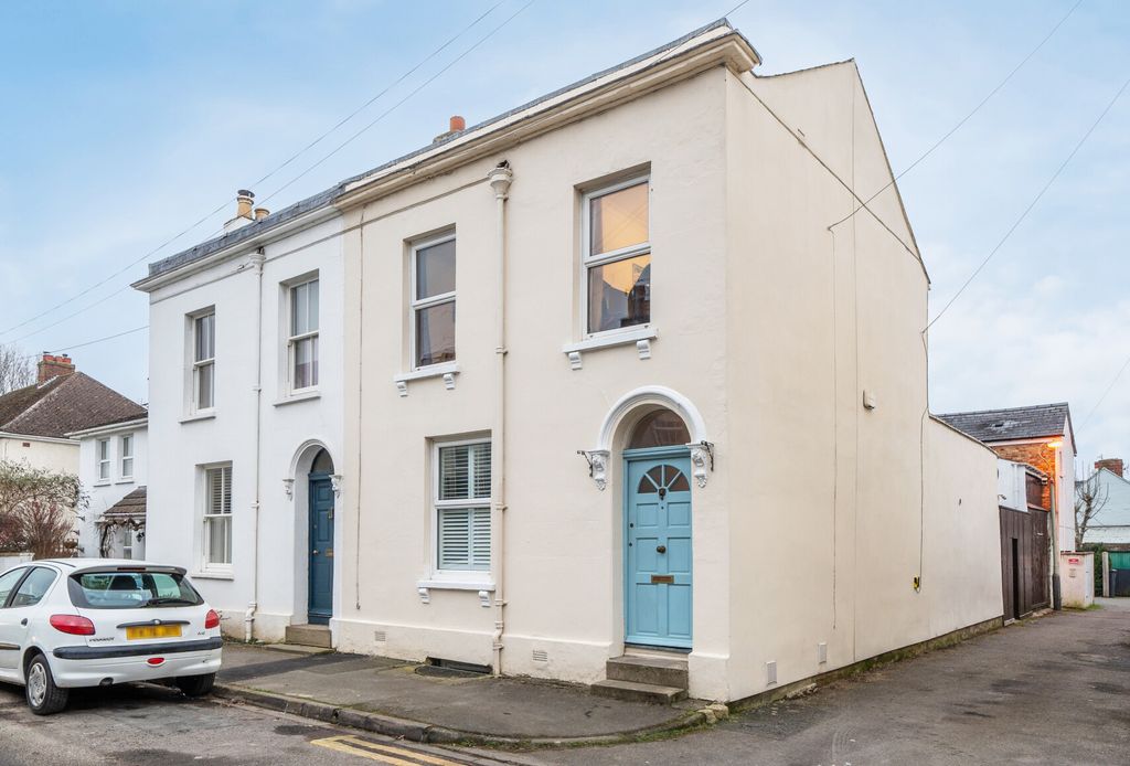 Property photo 2 of 9 1231077 (1).Jpg