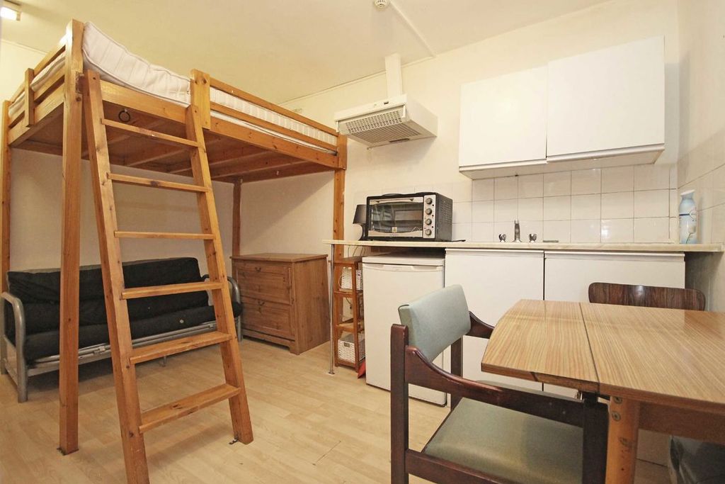 Property photo 2 of 2