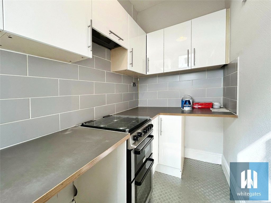 Property photo 2 of 26 Picture No. 53