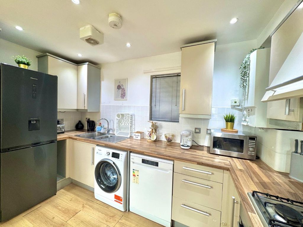 Property photo 3 of 8 Whatsapp Image 2025-04-09 At 12.17.28.Jpeg