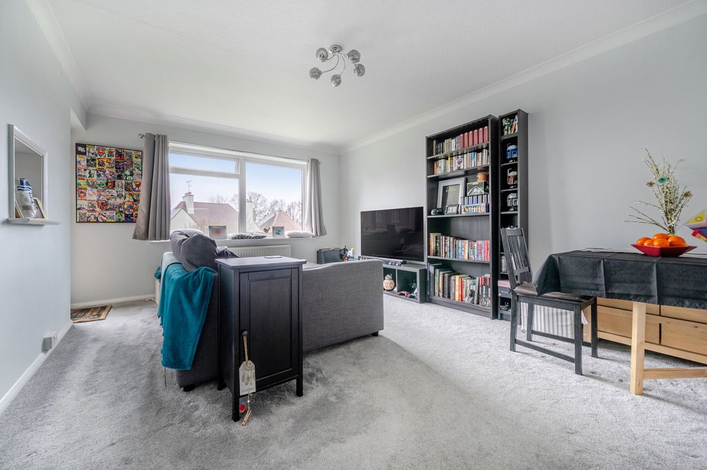 Property photo 1 of 18