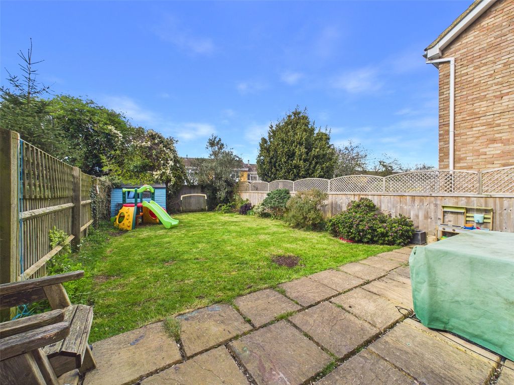 Property photo 2 of 13 Garden