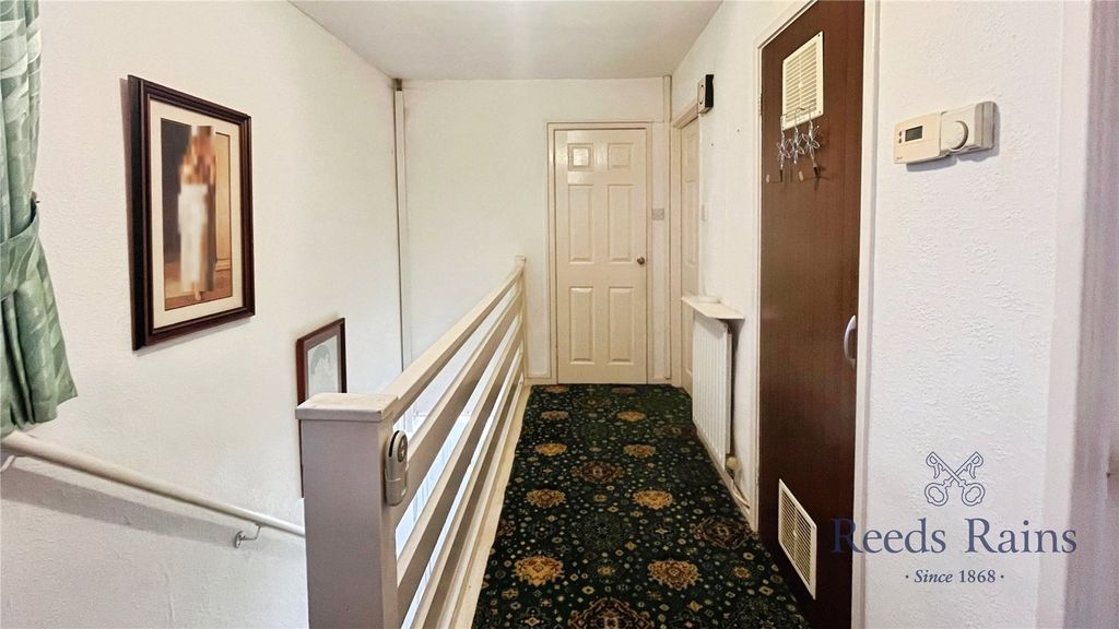 Property photo 2 of 6 Picture No. 16