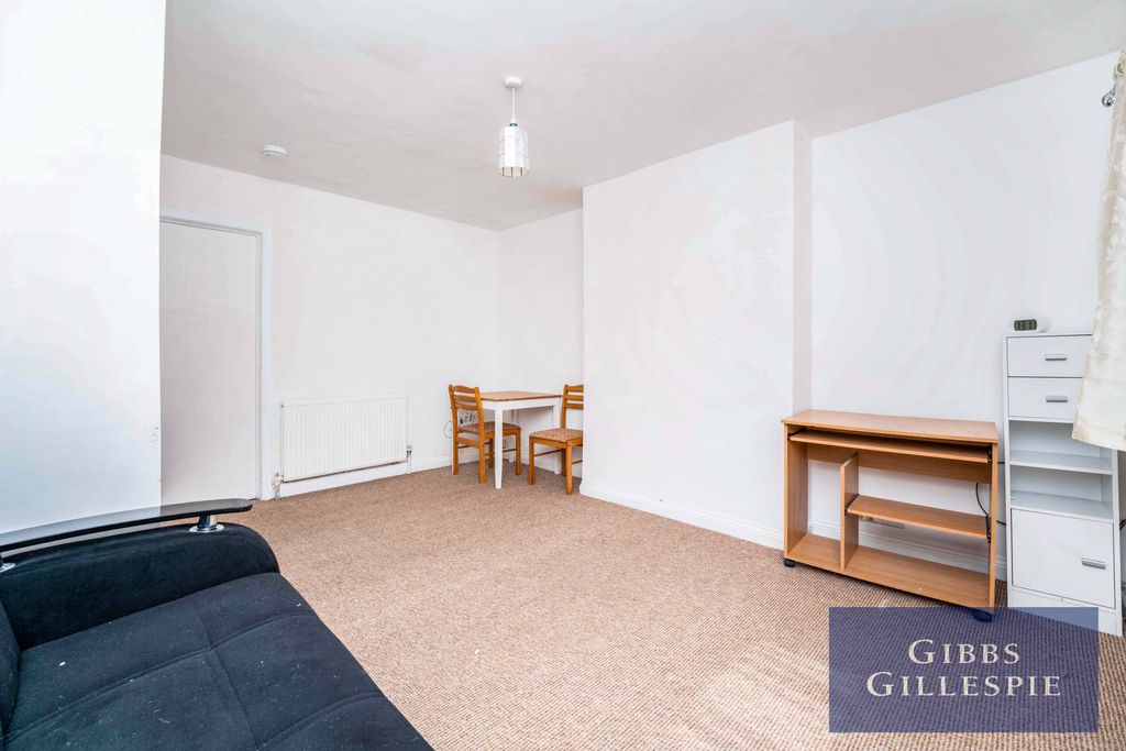 Property photo 1 of 10 3 - B75407E8-21c1-Ec