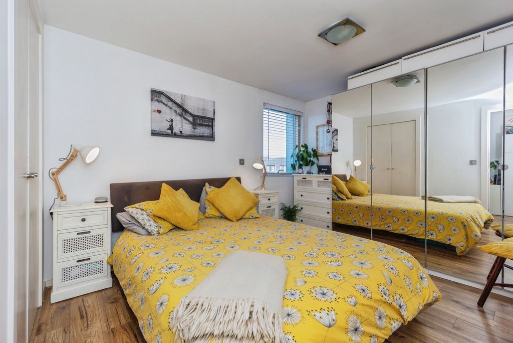 Property photo 3 of 16 Pbox-Img.Jpg