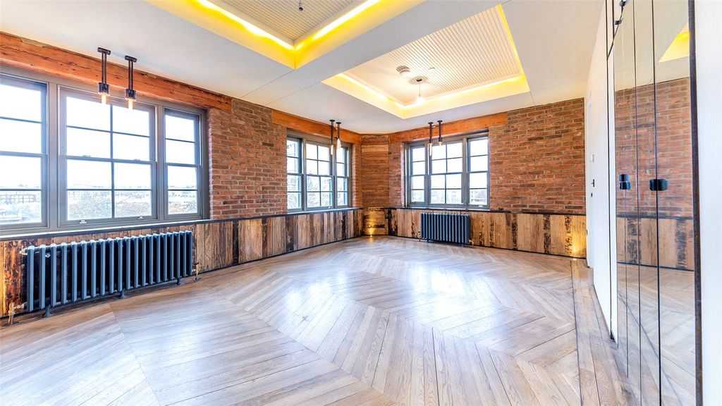 Property photo 2 of 10 Picture No. 07