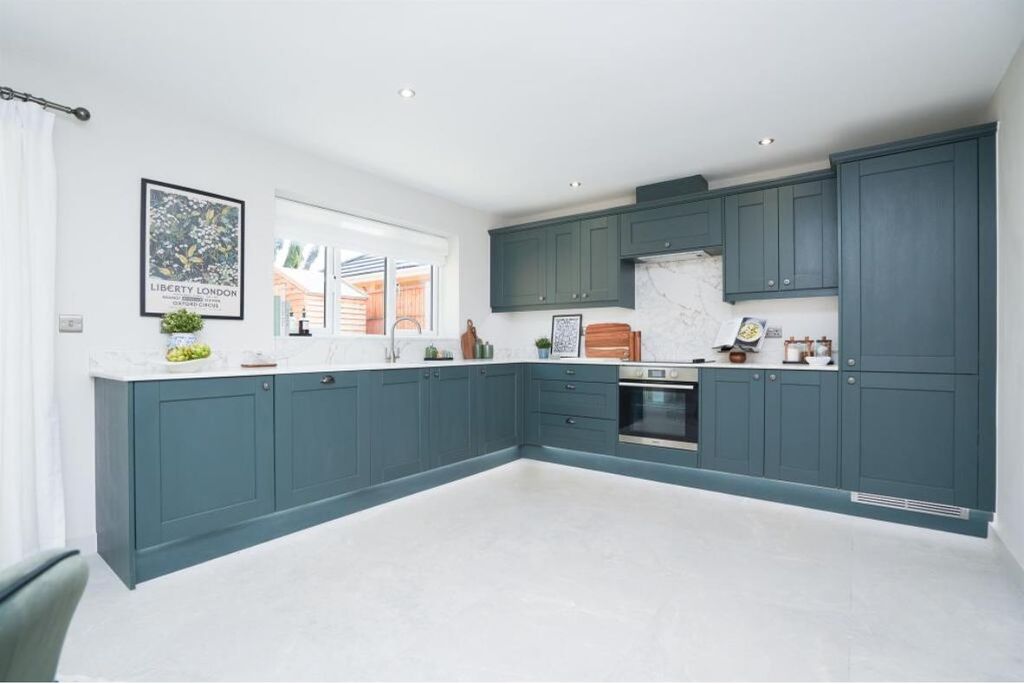 Property photo 2 of 13 Bedroom 1