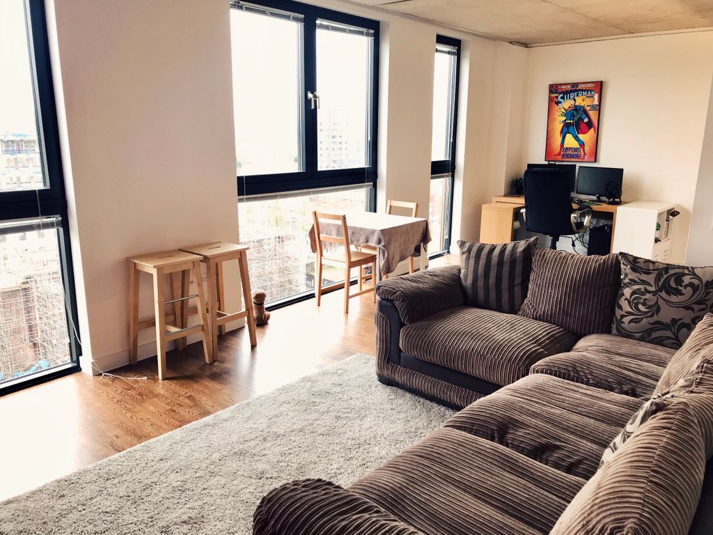 Property photo 2 of 11