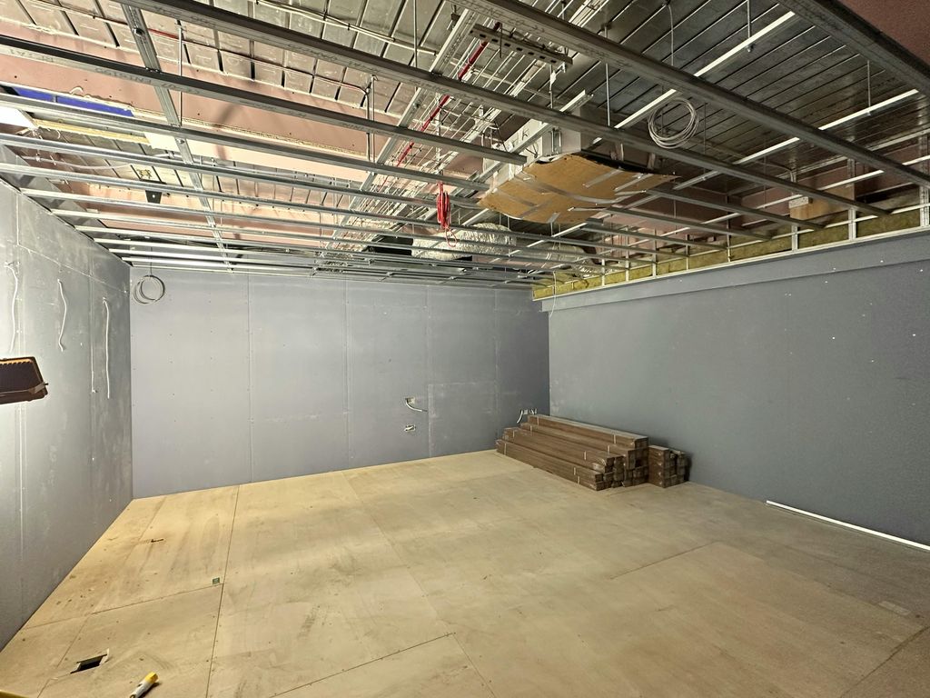 Property photo 2 of 8 65Dba93F3C76480C840E4B4Fd4CD00Fc.Jpeg