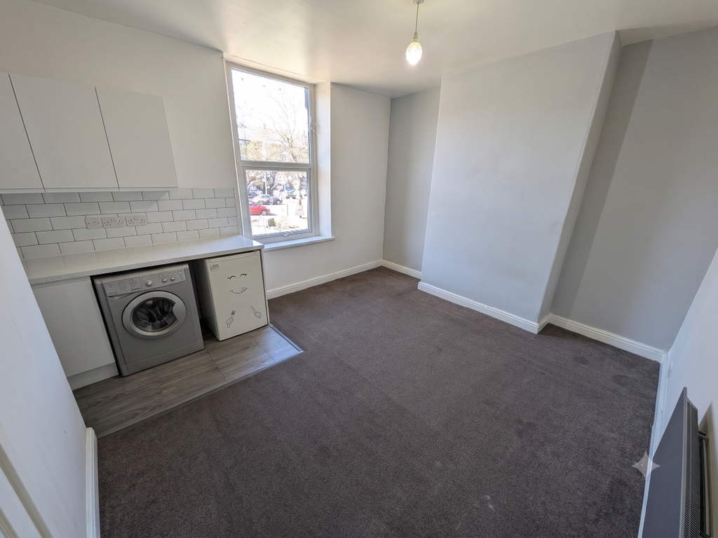 Property photo 1 of 3