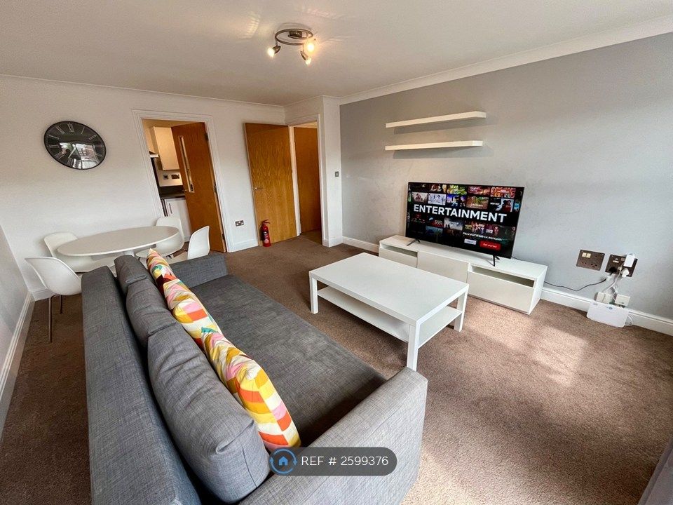 Property photo 3 of 14