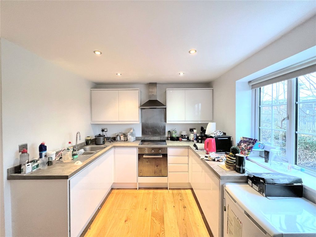 Property photo 3 of 10 Picture No. 11