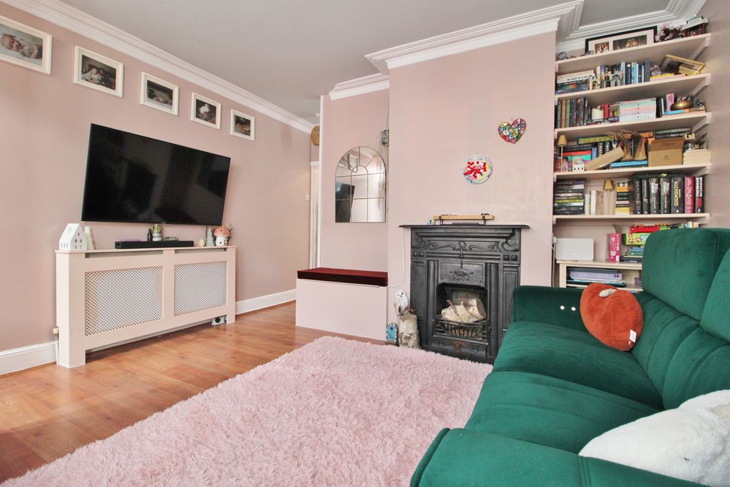 Property photo 2 of 15