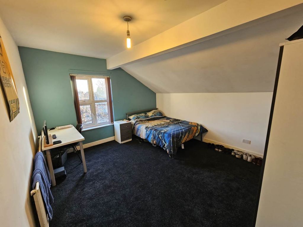 Property photo 3 of 17 R7