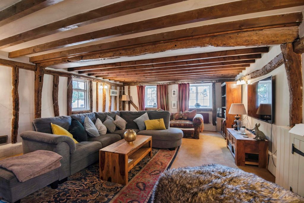 Property photo 3 of 17