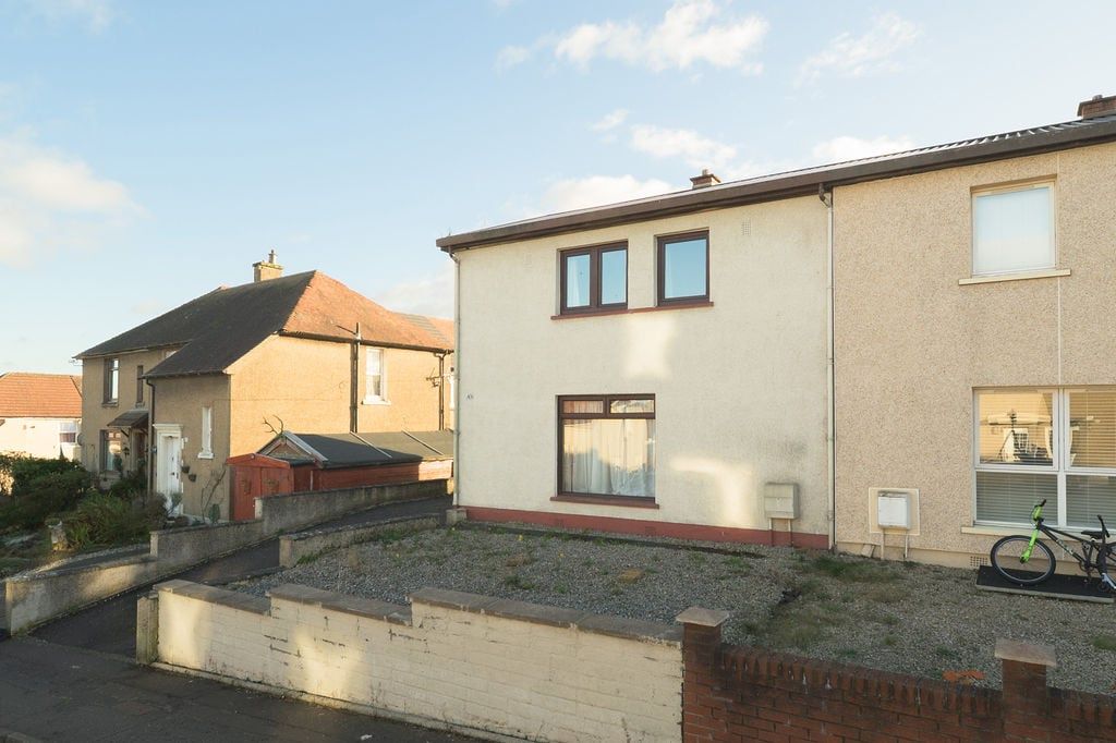 Property photo 2 of 23