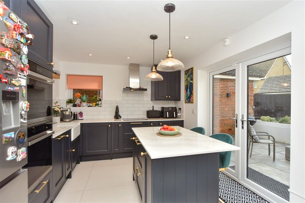 Property photo 3 of 14 Kitchen/Breakfast Room