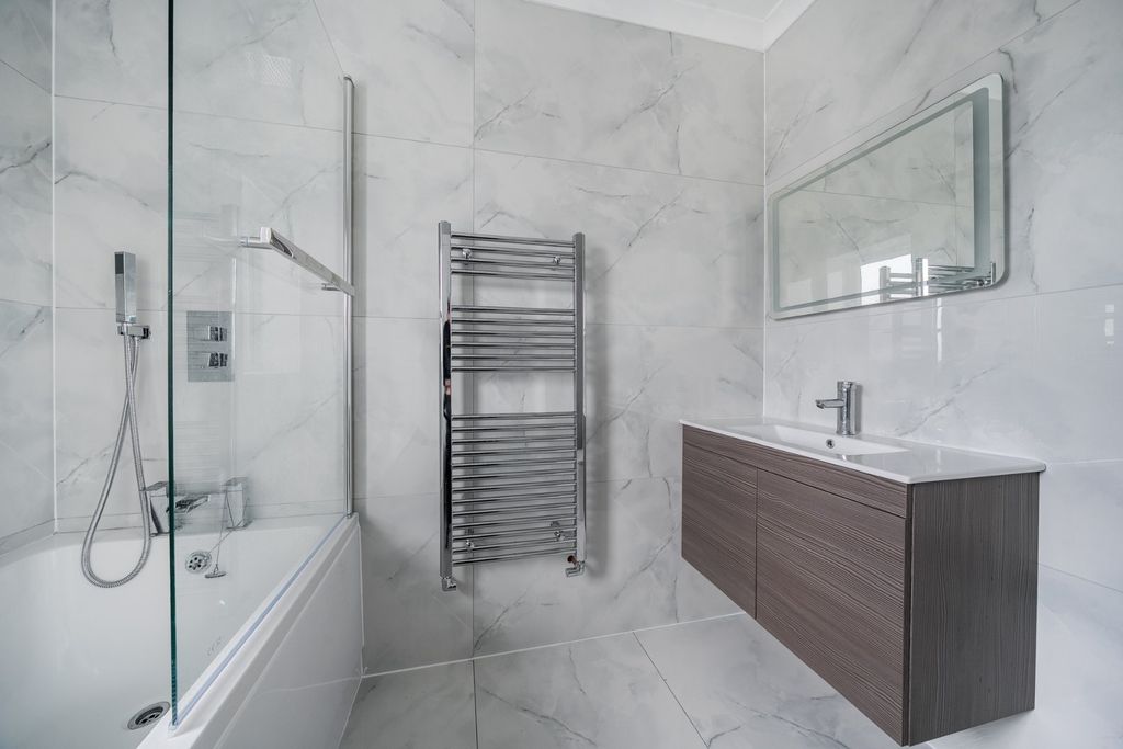 Property photo 3 of 47 Picture No. 93