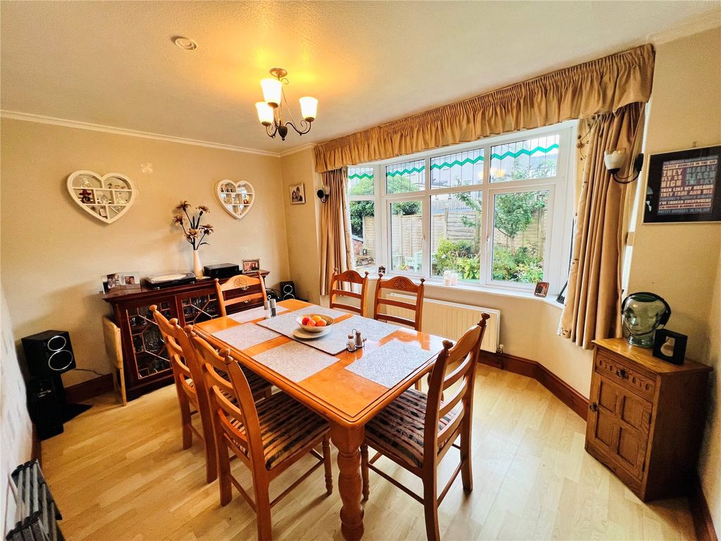 Property photo 2 of 25 Picture No. 31