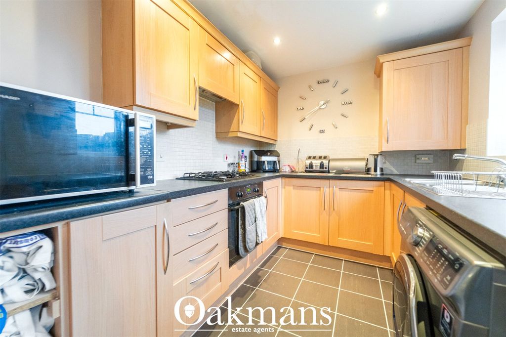 Property photo 3 of 28 Picture No. 12