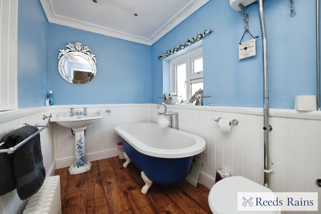 Property photo 3 of 18 Picture No. 02
