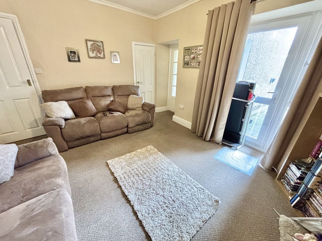 Property photo 3 of 17 Dining Room