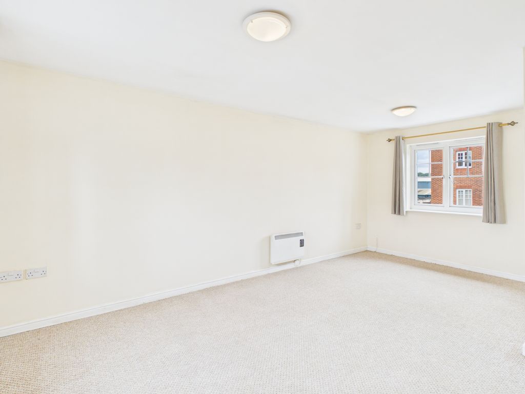 Property photo 3 of 6