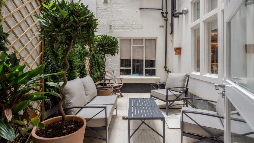 Property photo 3 of 15