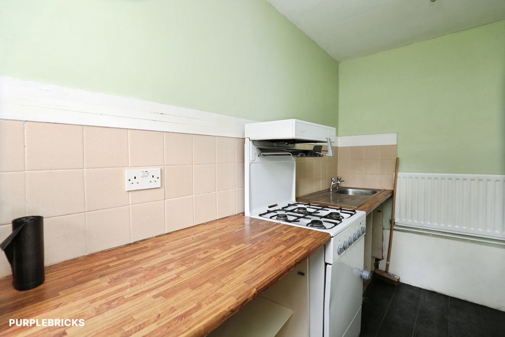 Property photo 3 of 20