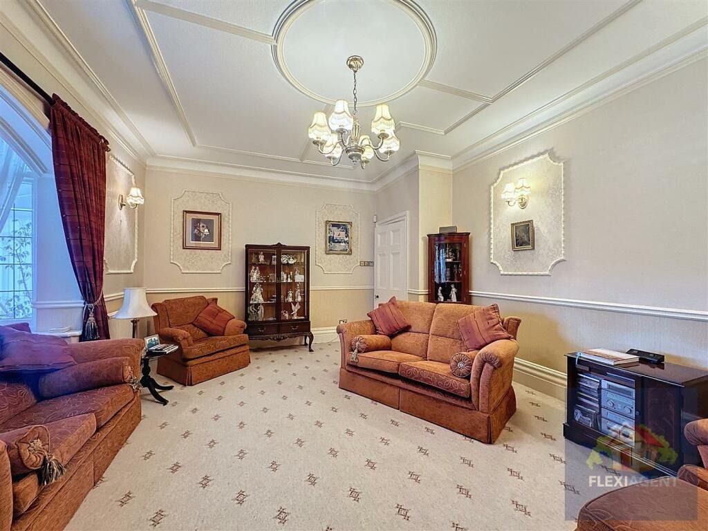 Property photo 2 of 59 4332734