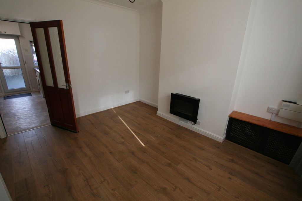 Property photo 2 of 9 Not Specified