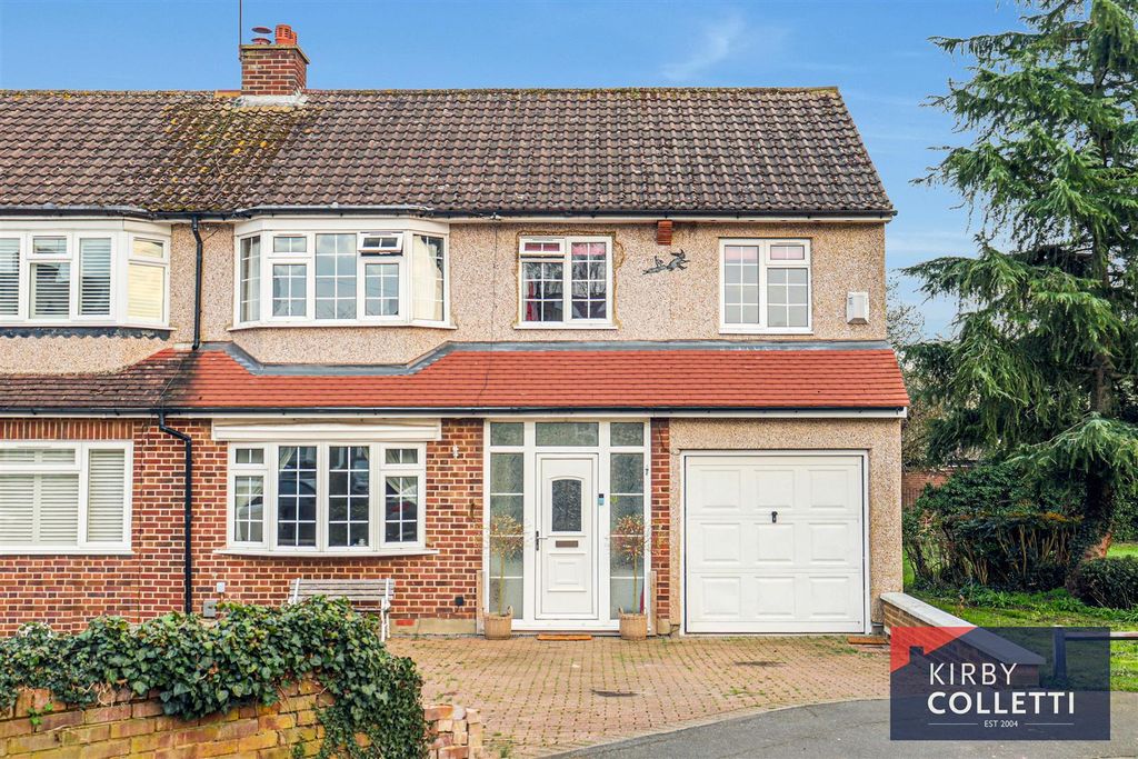 Property photo 1 of 31