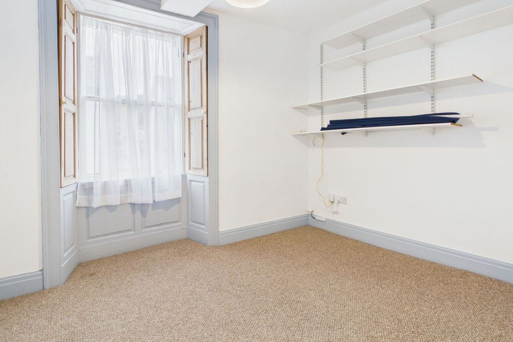 Additional image 8 of 2 bed flat to rentFlat 1, 141 Highgate, Kendal LA9