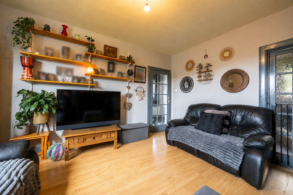 Property photo 2 of 18 Image 1