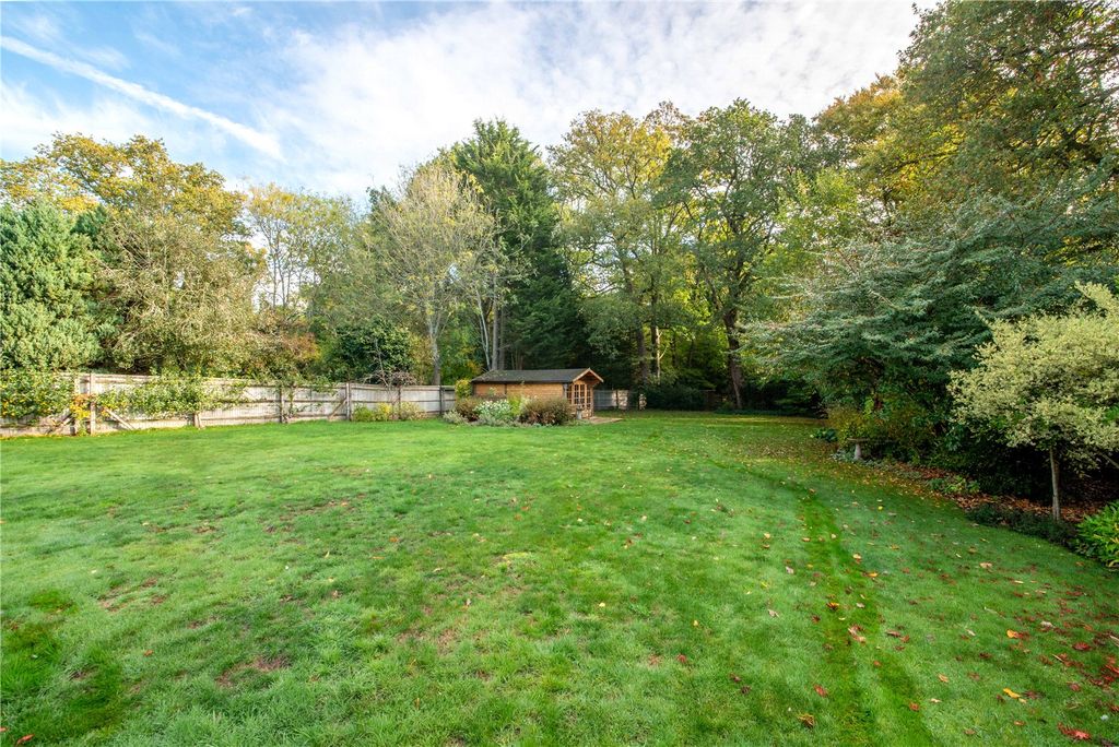 Property photo 2 of 28 Rear Garden