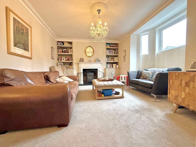 Property photo 2 of 20 Lounge