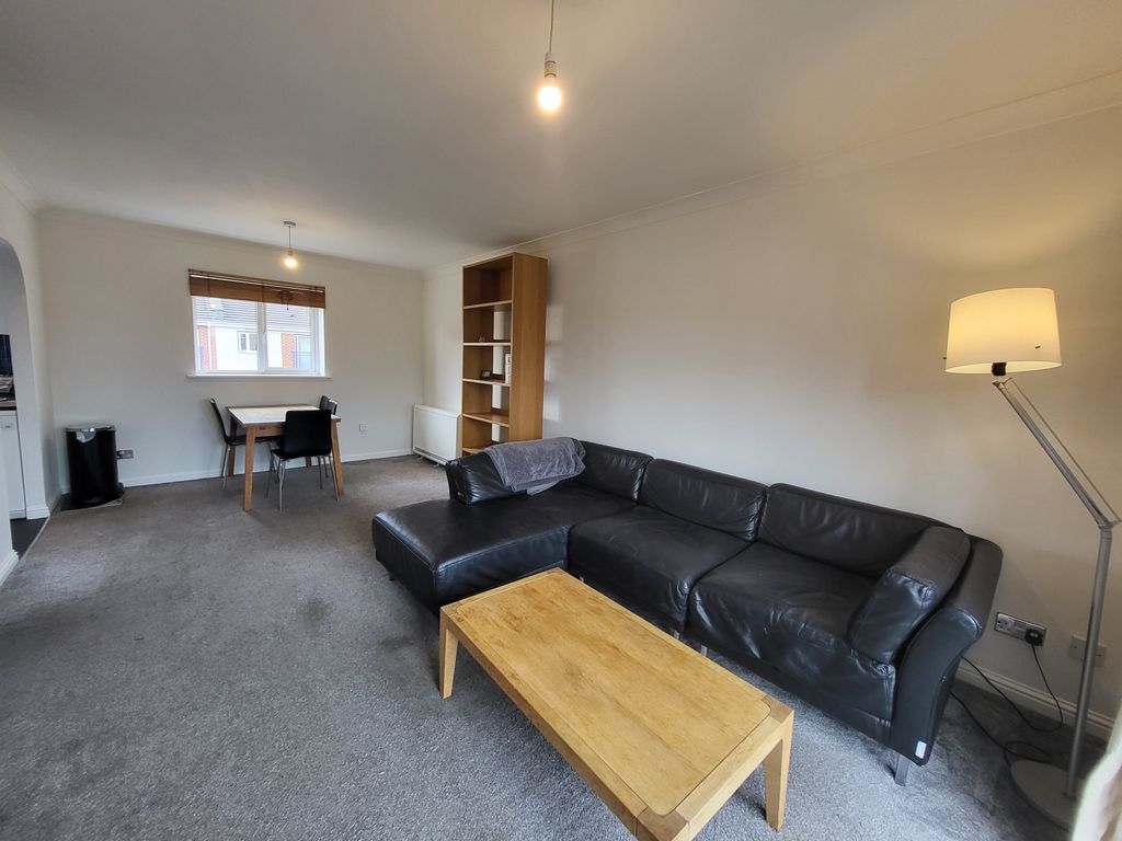 Property photo 1 of 12 2 Bedroom Apartment For Rent