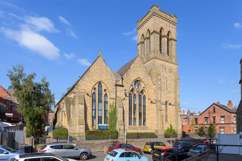 Property photo 1 of 11 Untitled (2 Of 13).Jpg