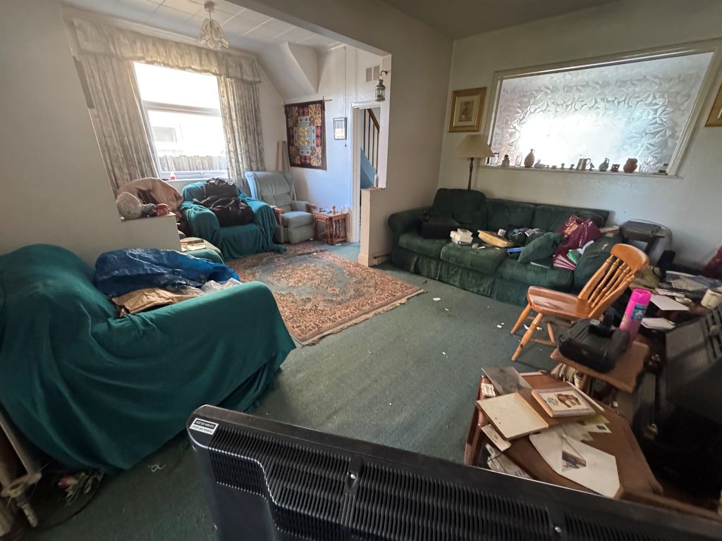 Property photo 3 of 18