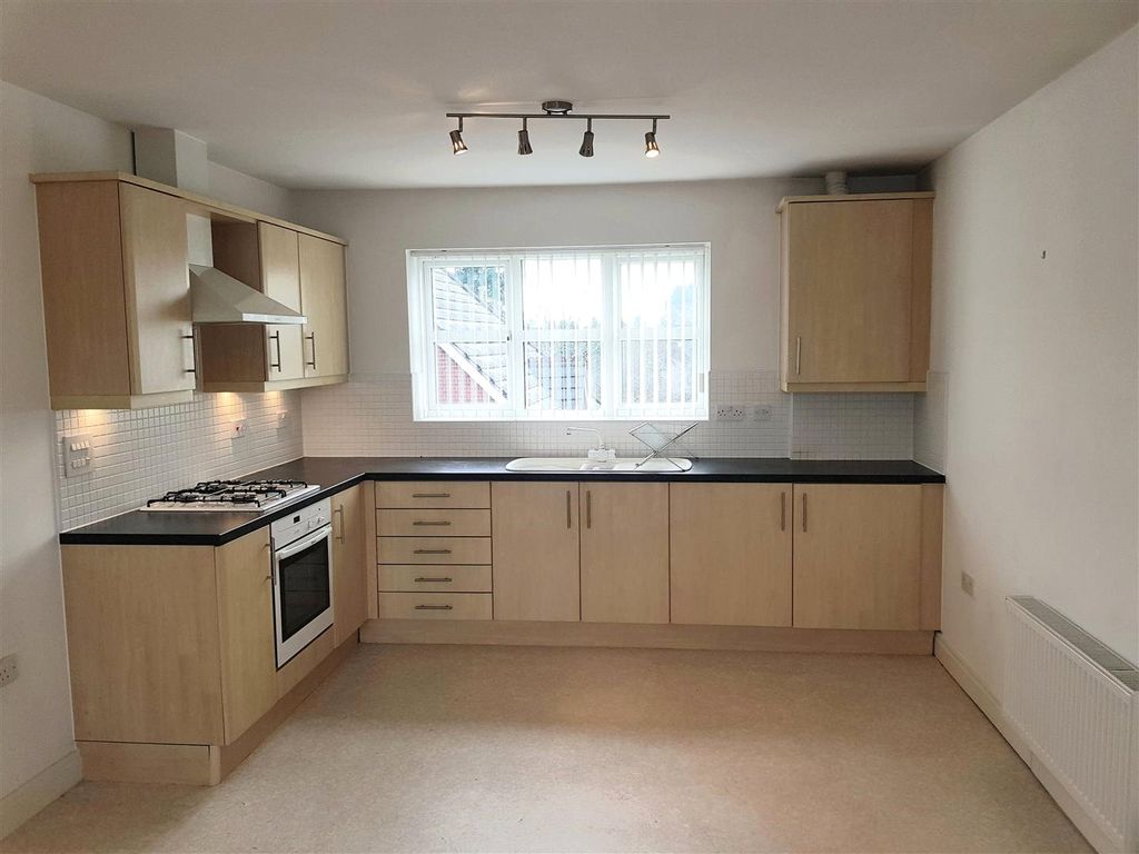 Property photo 2 of 9 Picture No. 08