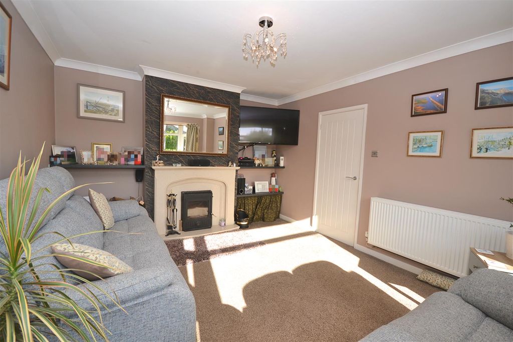 Property photo 3 of 12 0027 (4).Png