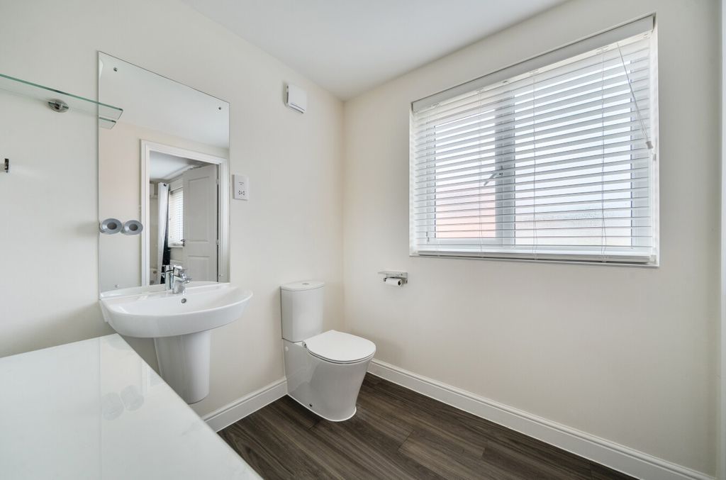 Additional image 12 of 4 bed semi-detached house for saleGalton Way, Warfield, Bracknell, Berkshire RG42