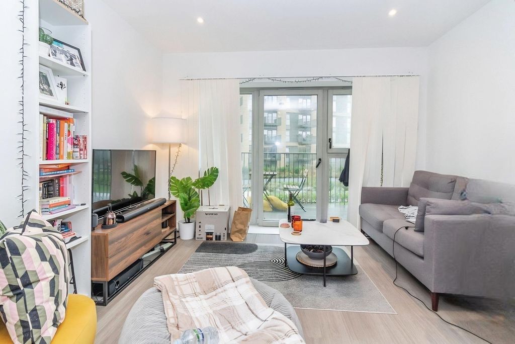 Property photo 3 of 21