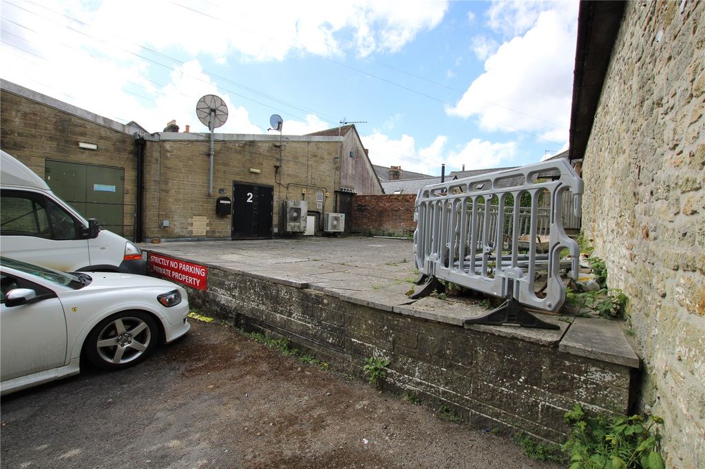 Property photo 3 of 16 Picture No. 03