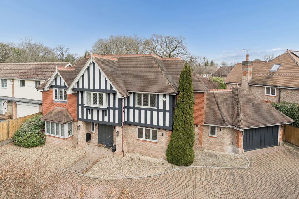Property photo 1 of 17