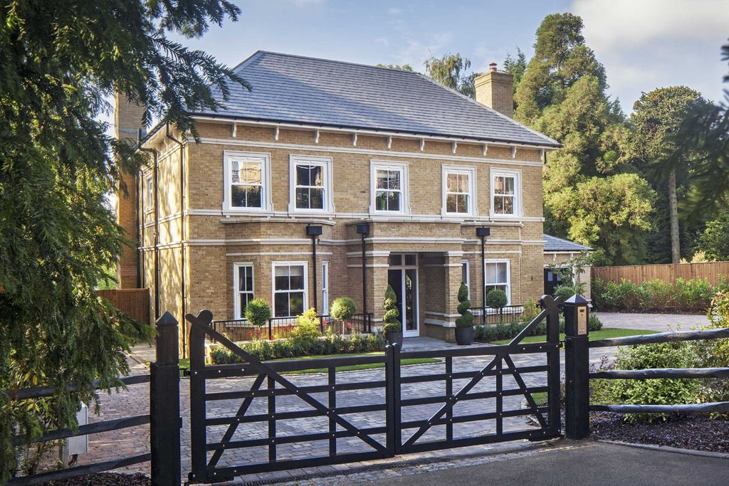 Property photo 1 of 33 Picture No. 51