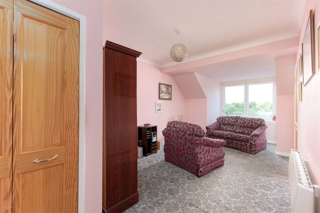 Property photo 2 of 13 Picture No. 03