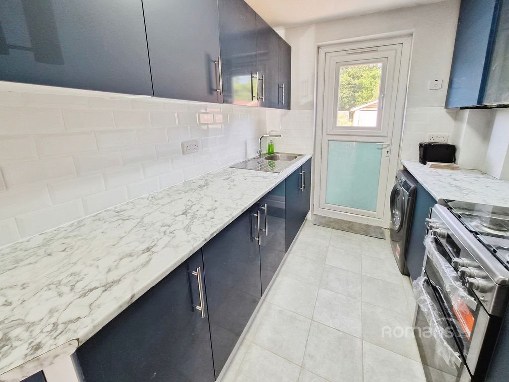 Property photo 2 of 17 Pbox-Img.Jpg