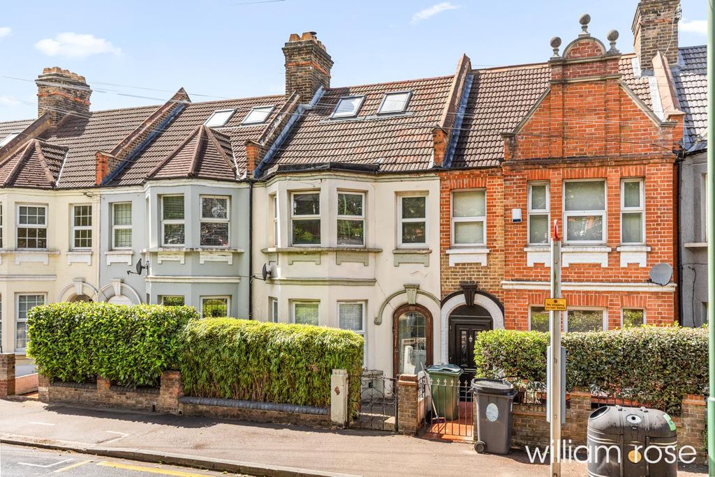 Property photo 1 of 19 Chingfordlane_32.Jpg