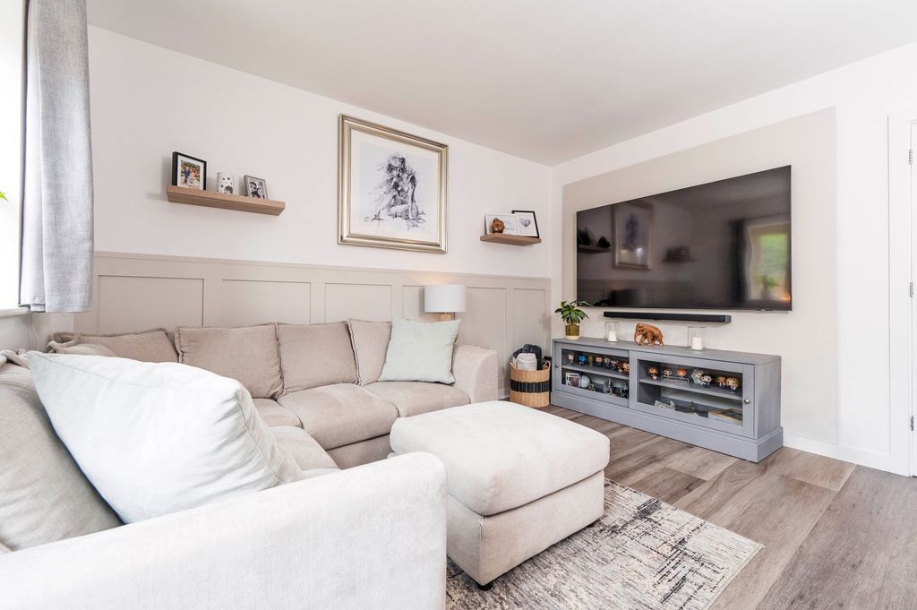 Additional image 5 of 2 bed end terrace house for saleThe Furrows, Bourton-On-The-Water GL54